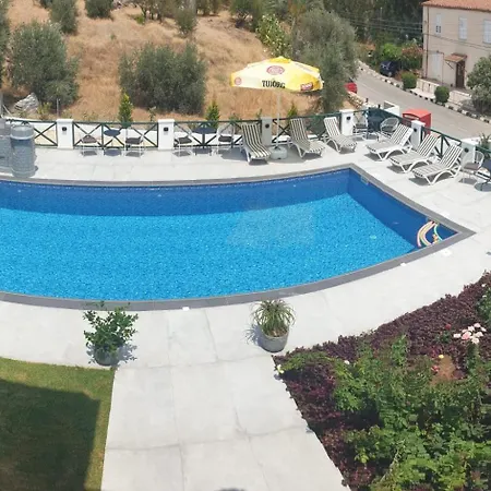 Dervise Mehmet Hotel Lefke-Karadağ